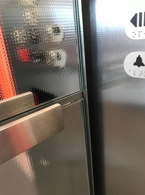 Textured Elevator Glass v2